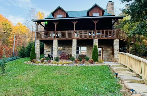 Luminary Lodge in Sevierville, TN